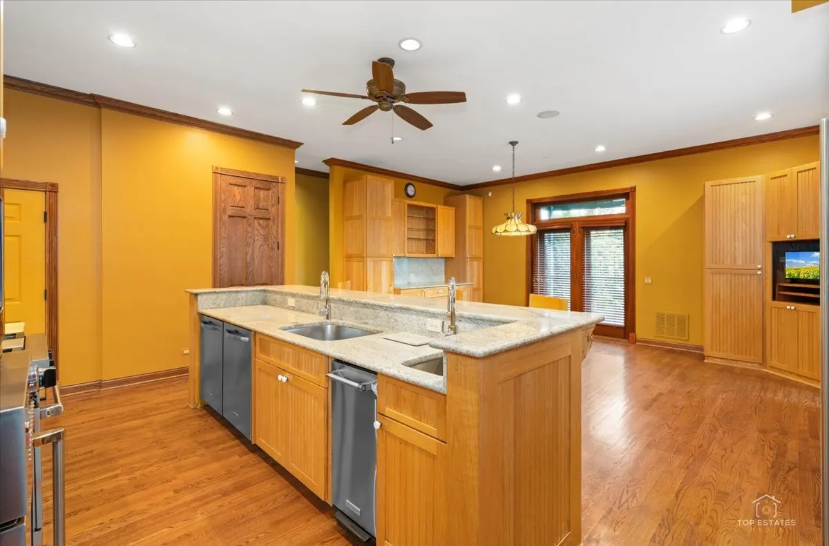 3914 W 51st Street IL