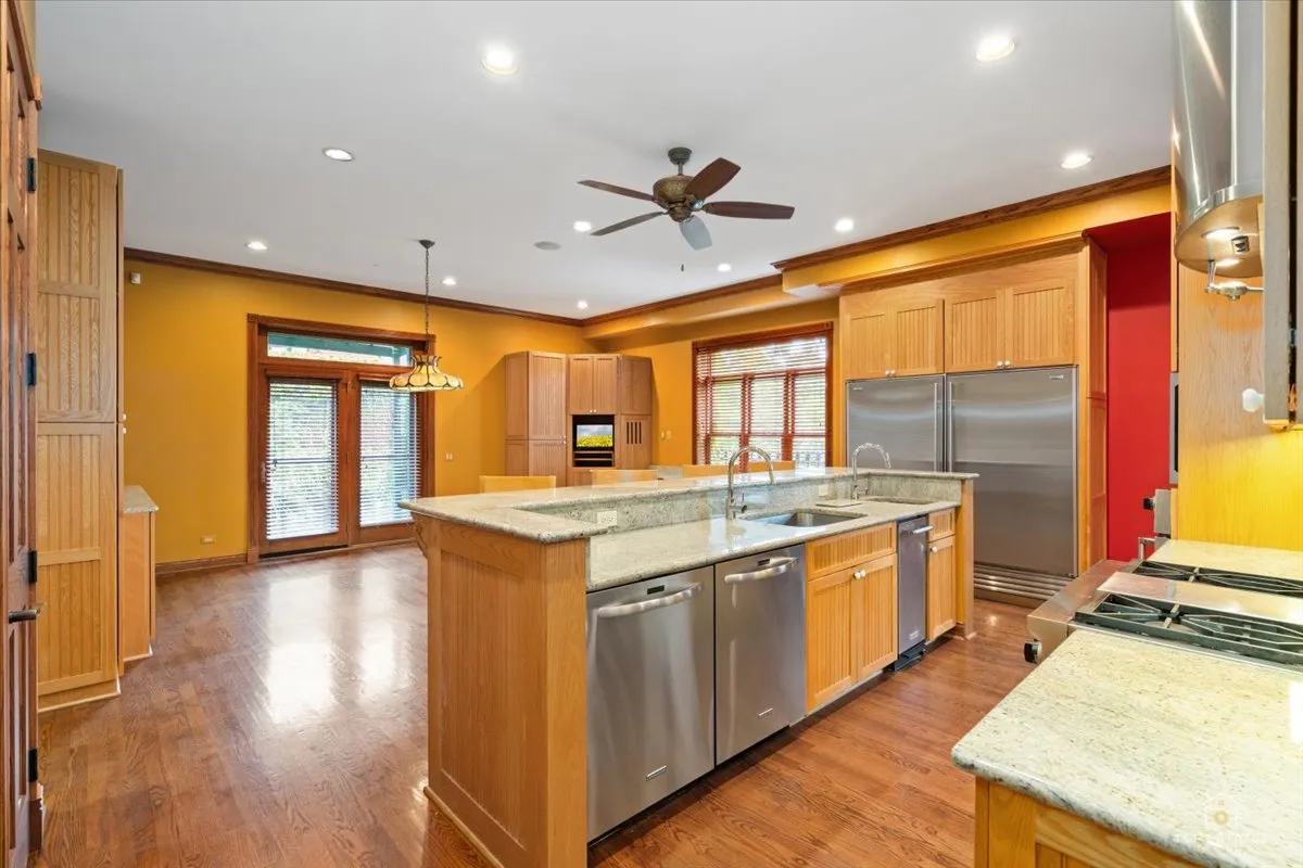 3914 W 51st Street IL
