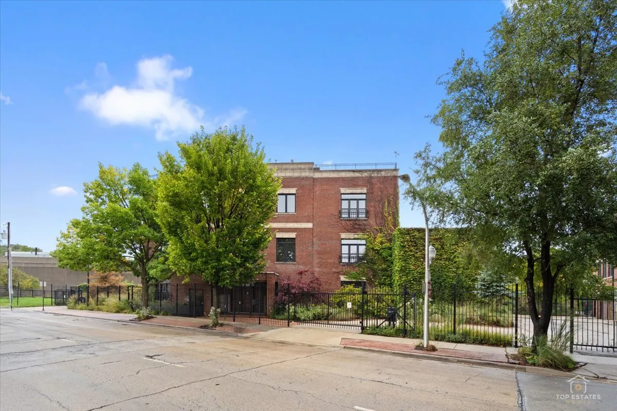 3914 W 51st Street IL