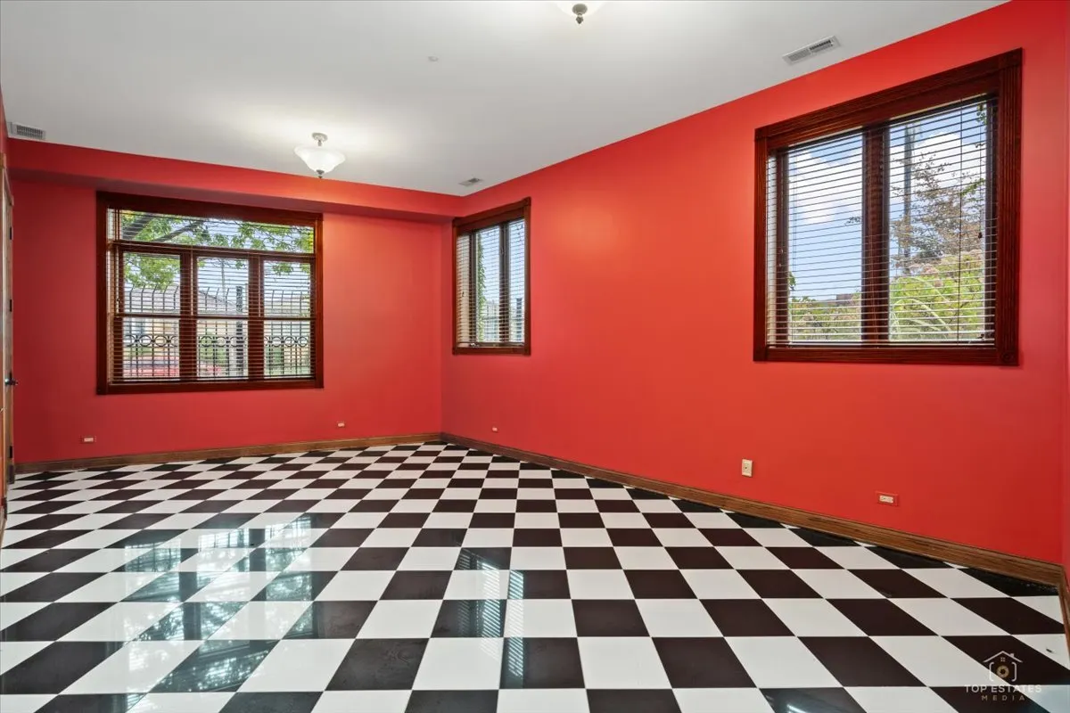 3914 W 51st Street IL