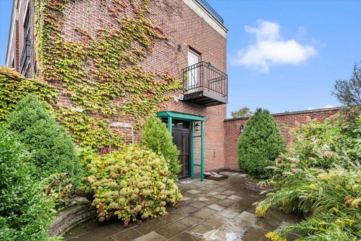 3914 W 51st Street IL