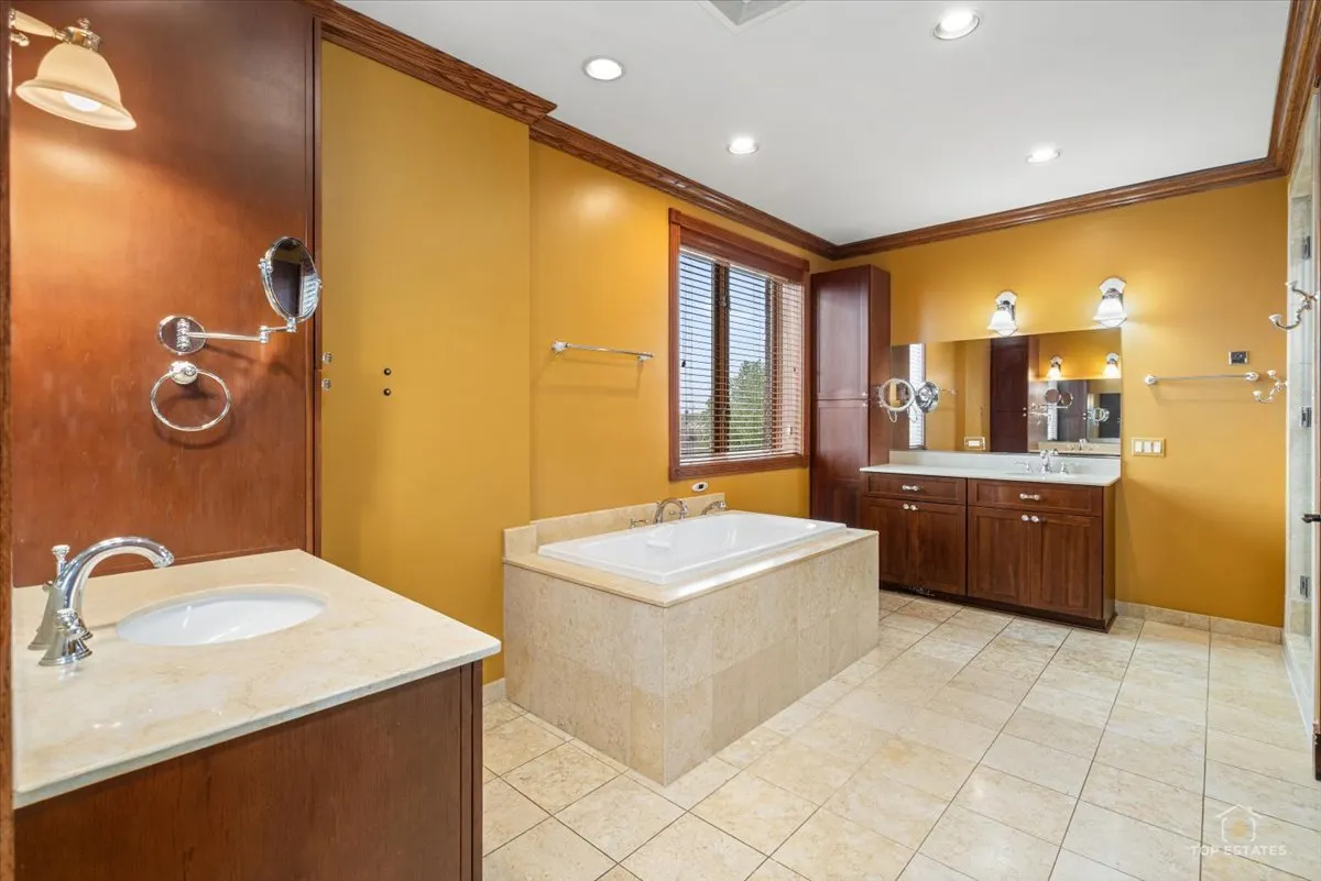 3914 W 51st Street IL