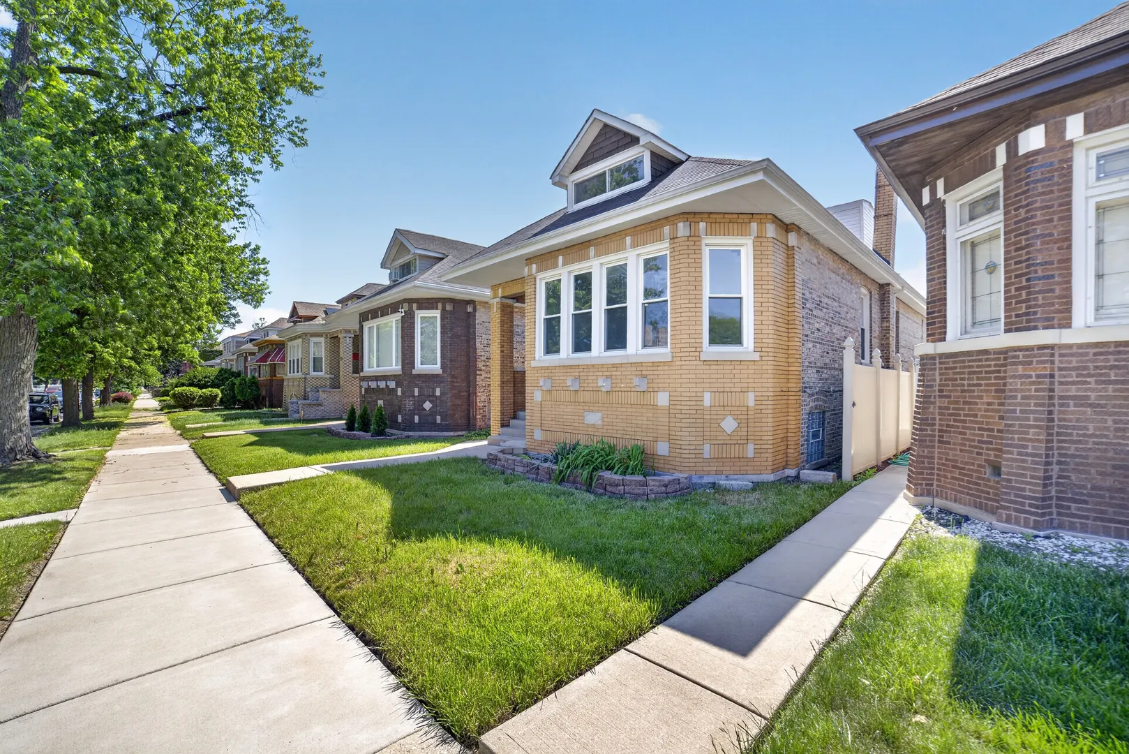 9112 S Aberdeen Street IL