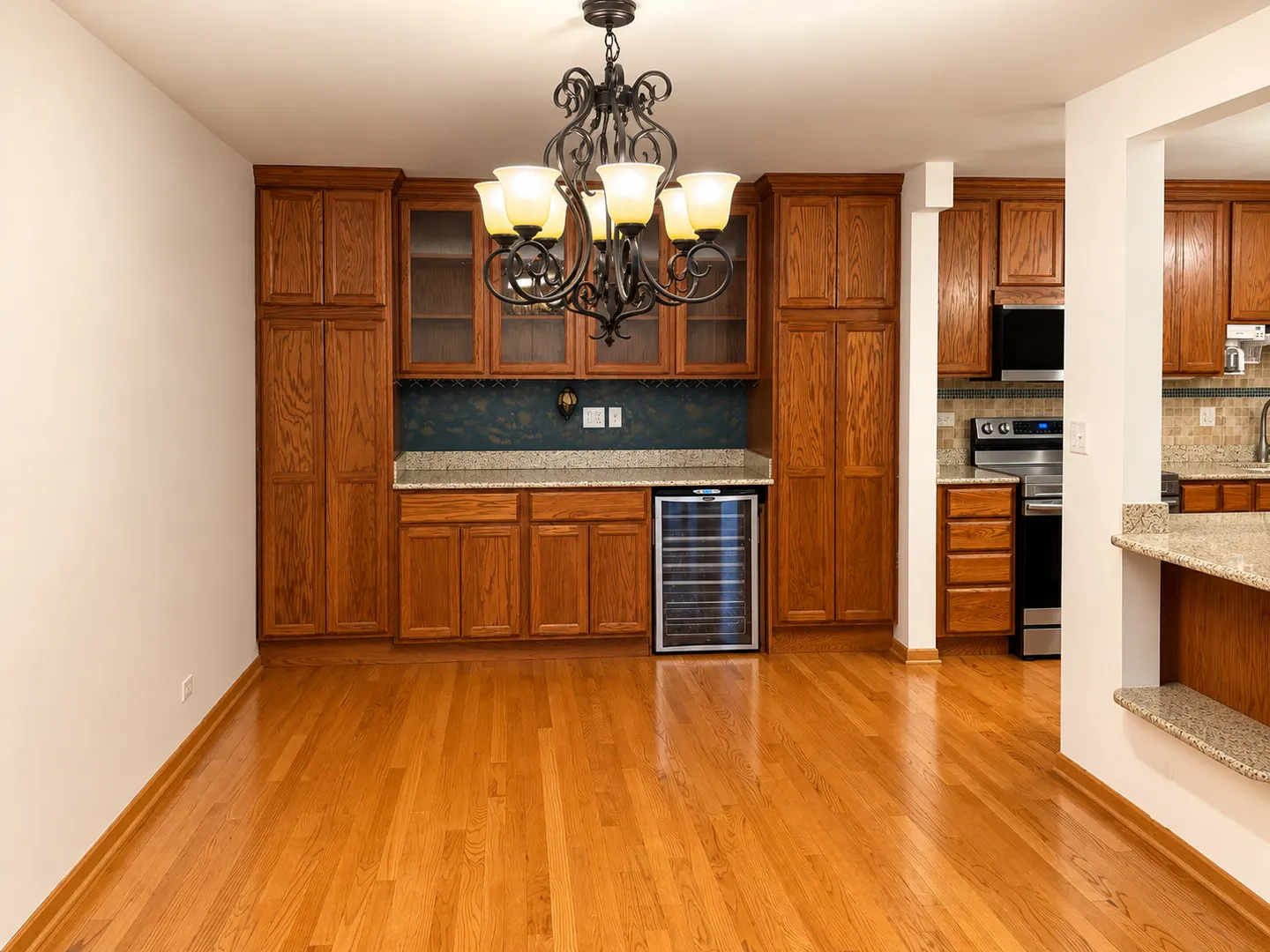 1415 E Central Road IL #320C