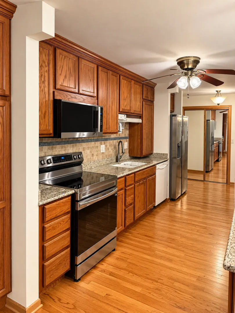 1415 E Central Road IL #320C