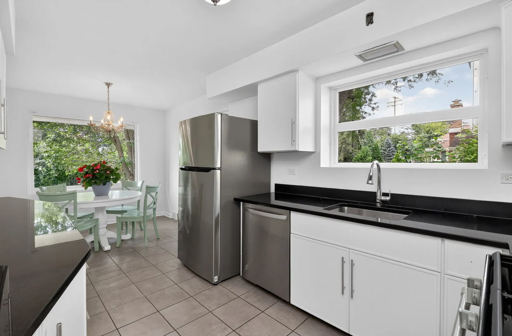282 Stonegate Road IL