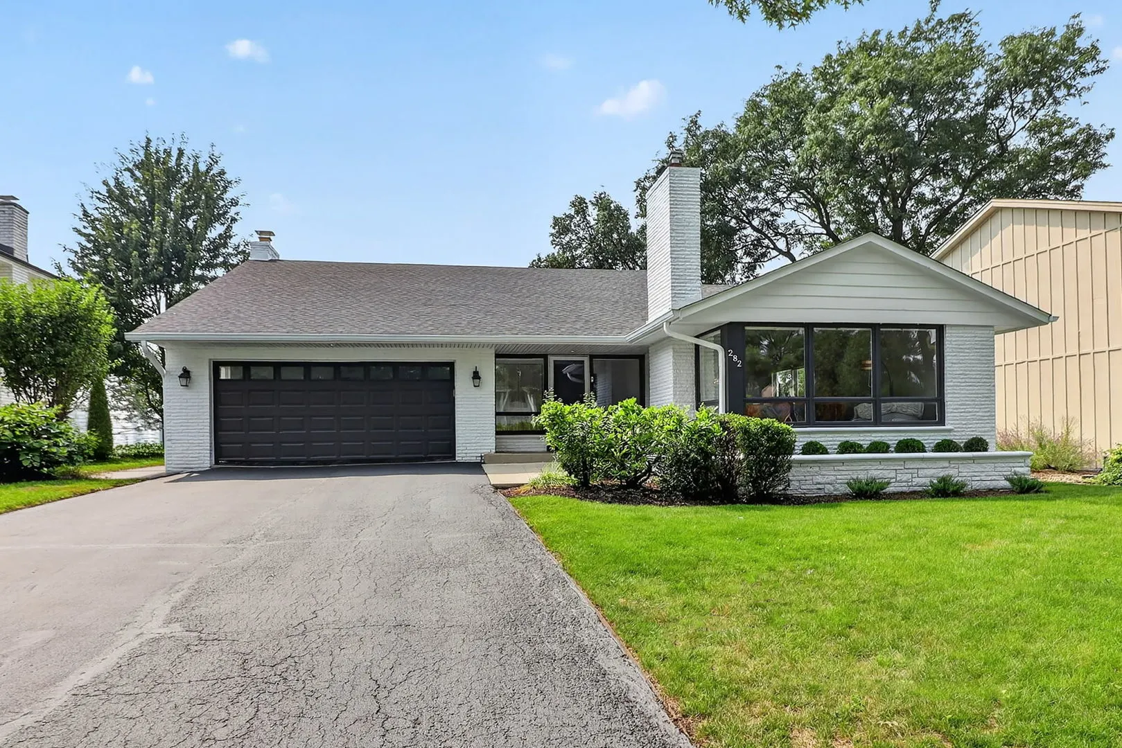 282 Stonegate Road IL