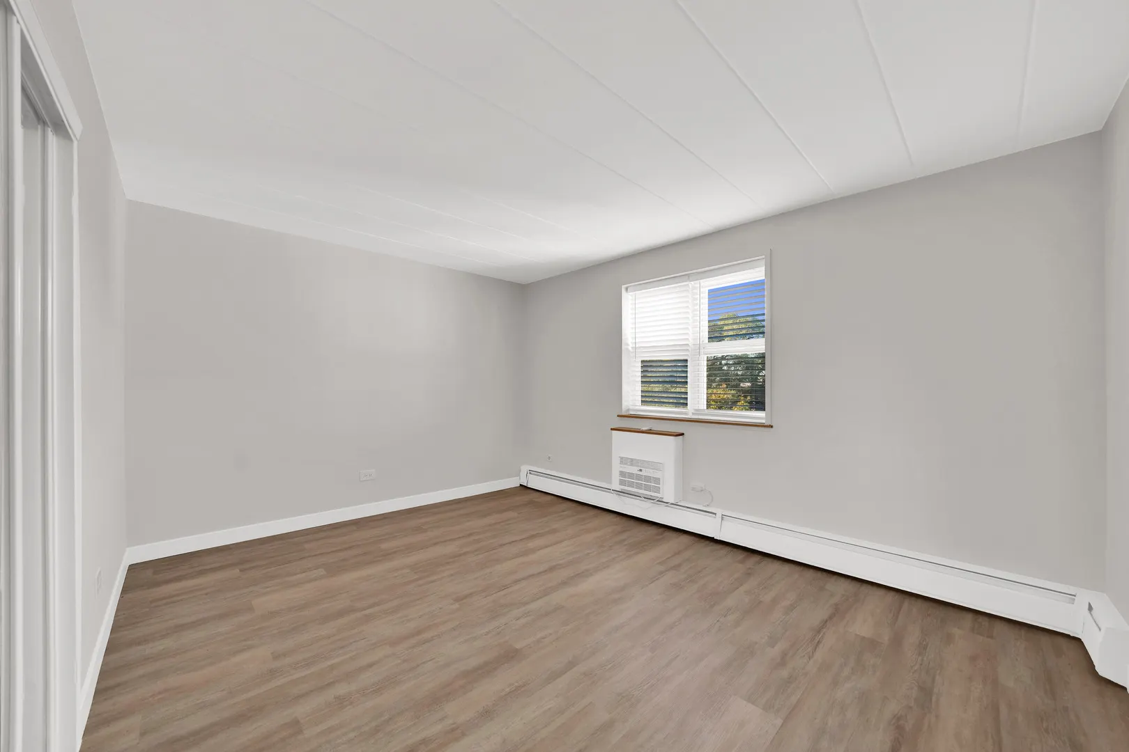 6161 N Hoyne Avenue IL #504
