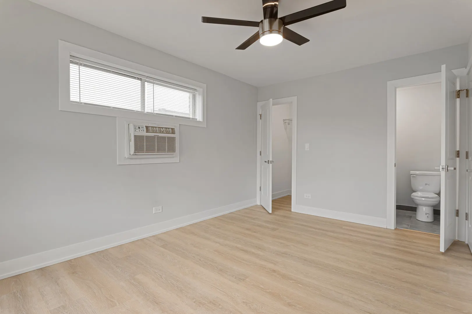 1303 W Estes Avenue IL #4W