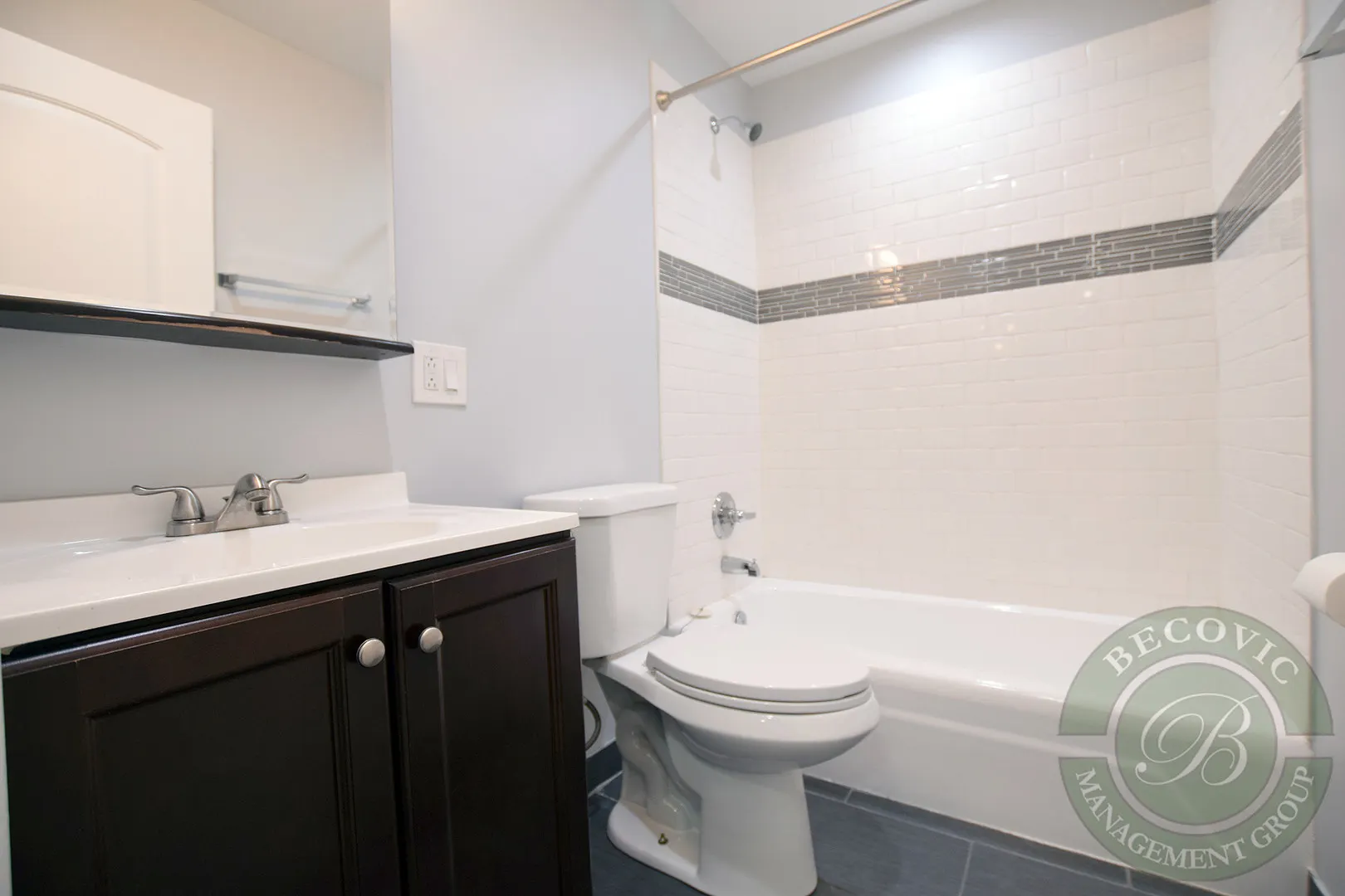 6201 N Kenmore Avenue IL #2B