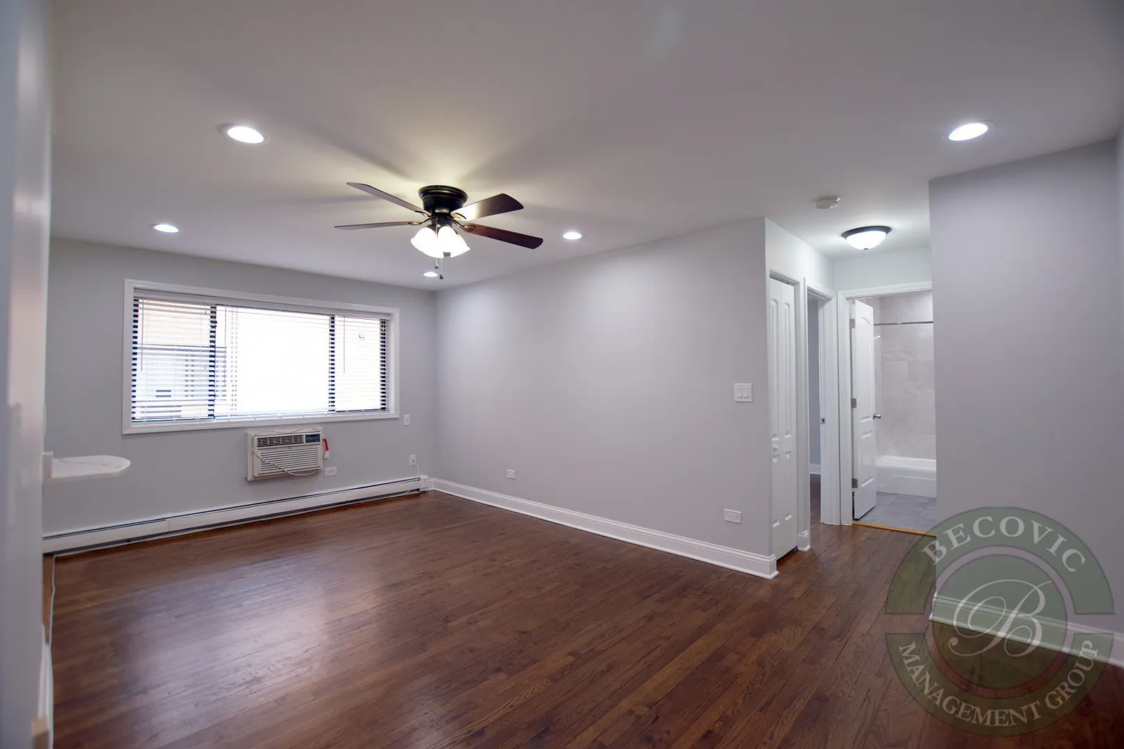 6201 N Kenmore Avenue IL #404