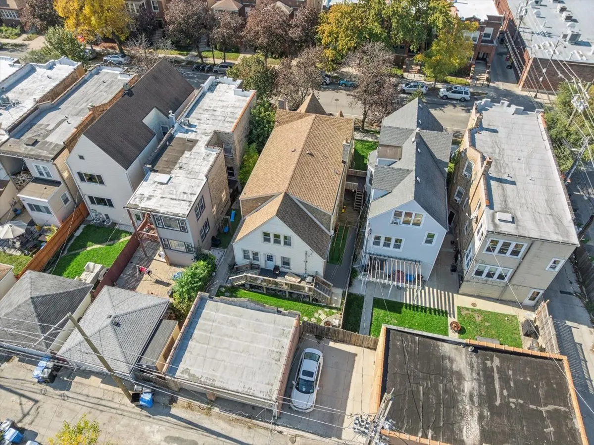 3935 N KIMBALL Avenue IL