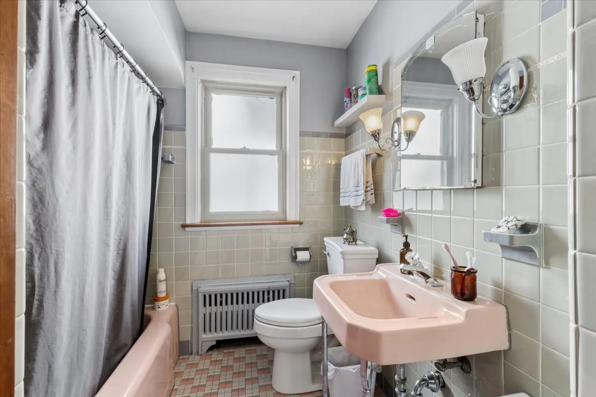 3935 N KIMBALL Avenue IL