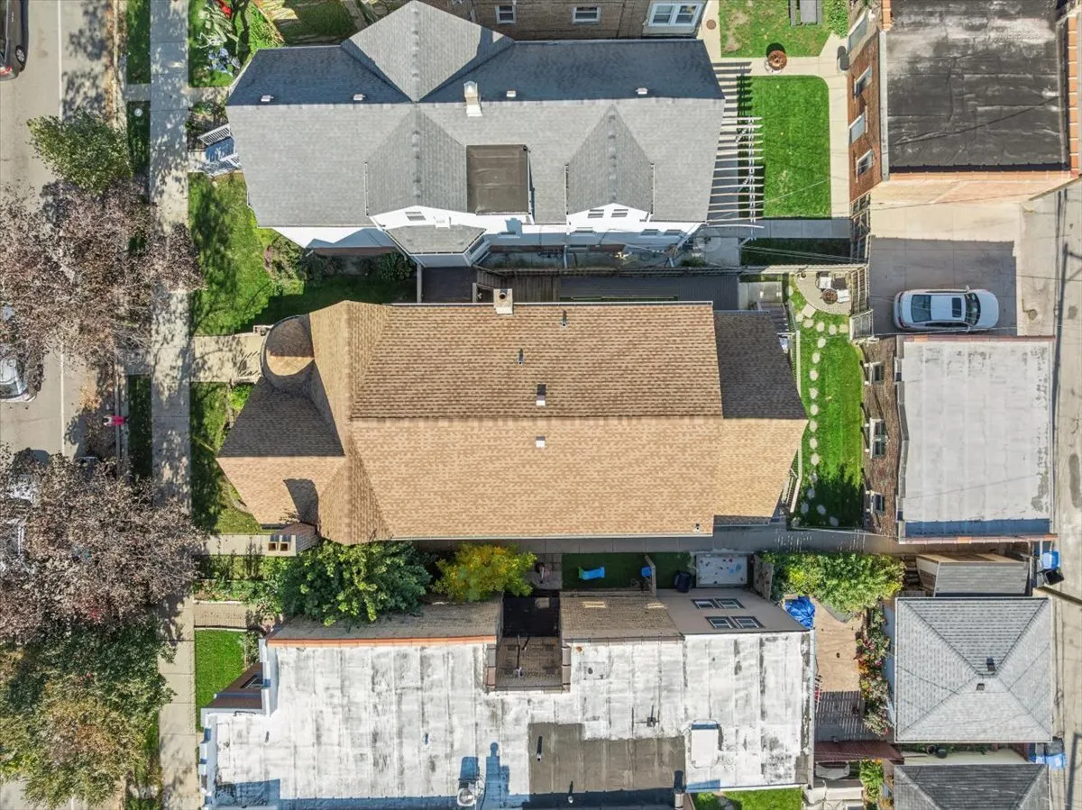 3935 N KIMBALL Avenue IL