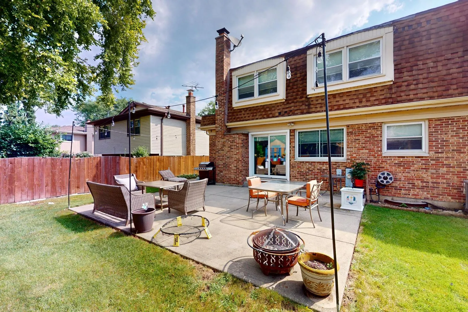 674 Sycamore Lane IL