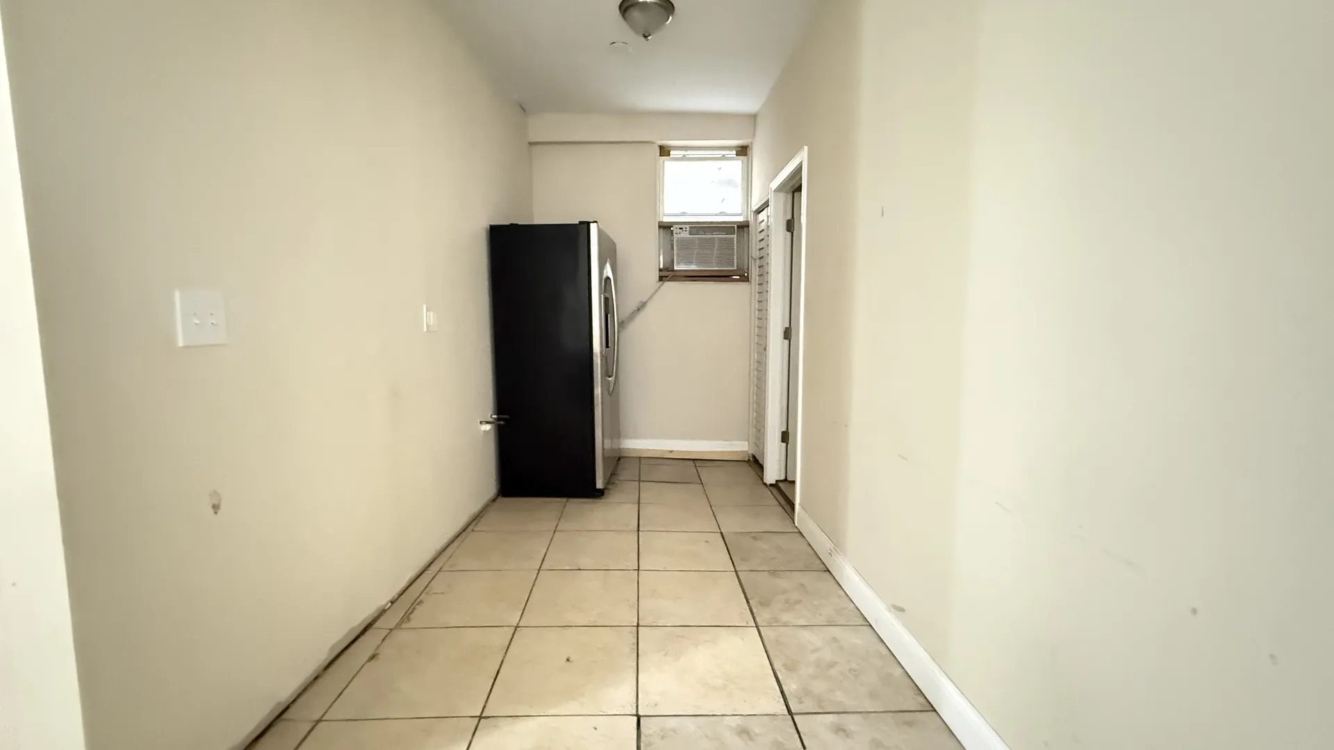 5650 W GRAND Avenue IL