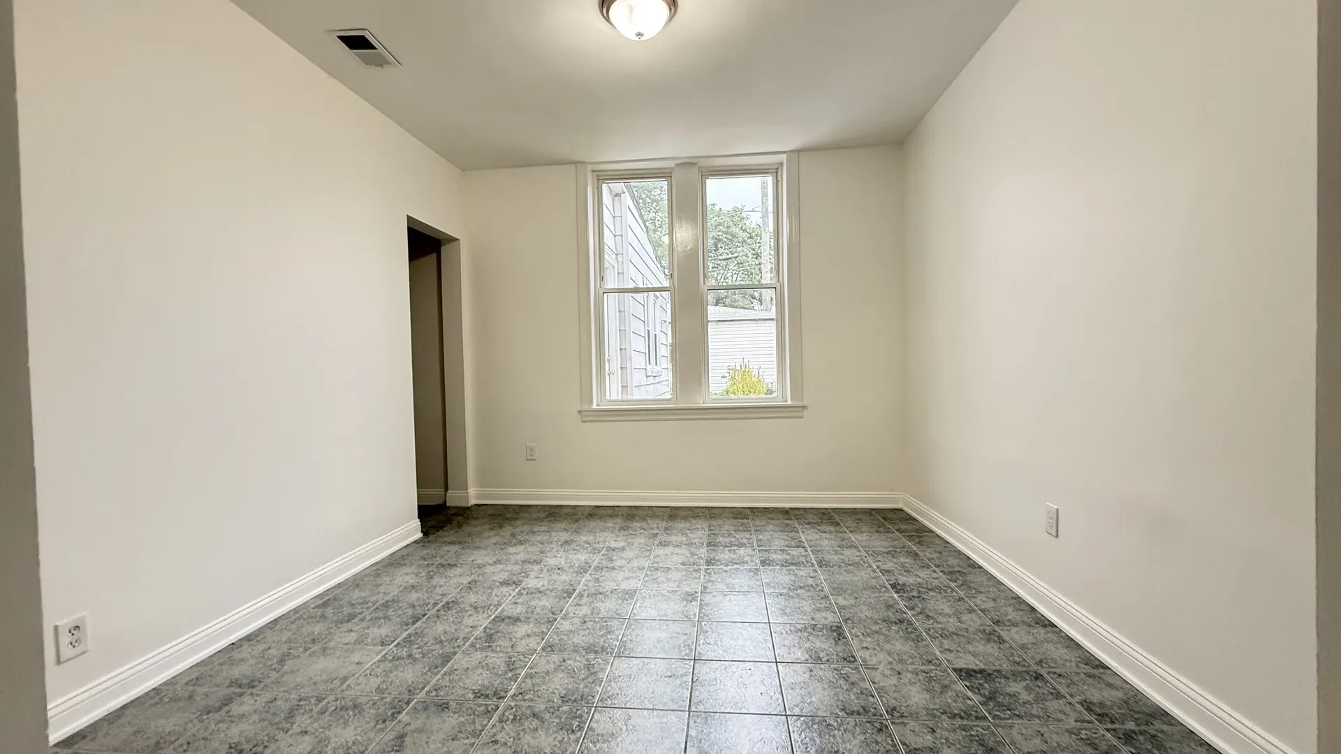 5650 W GRAND Avenue IL