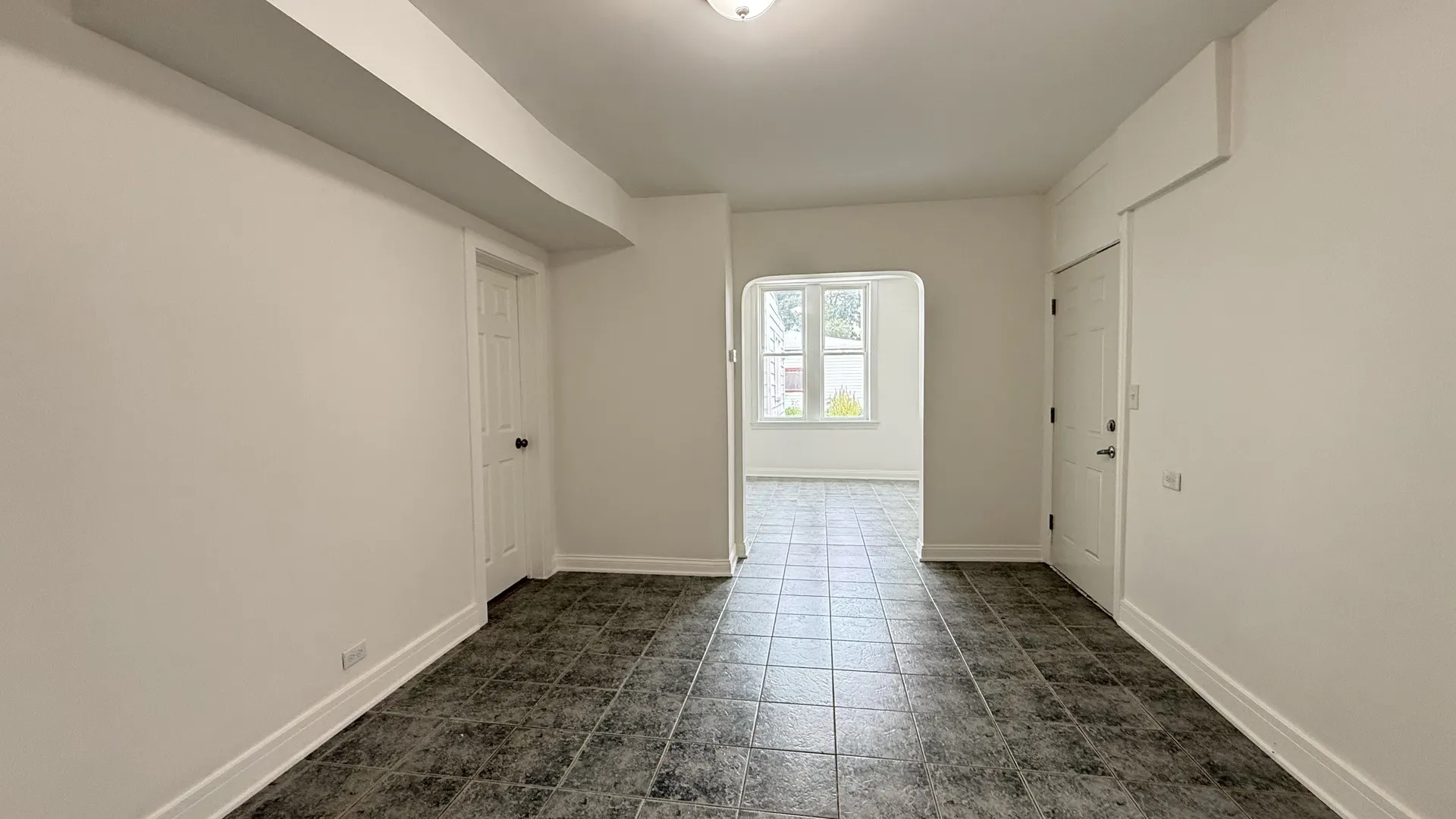 5650 W GRAND Avenue IL