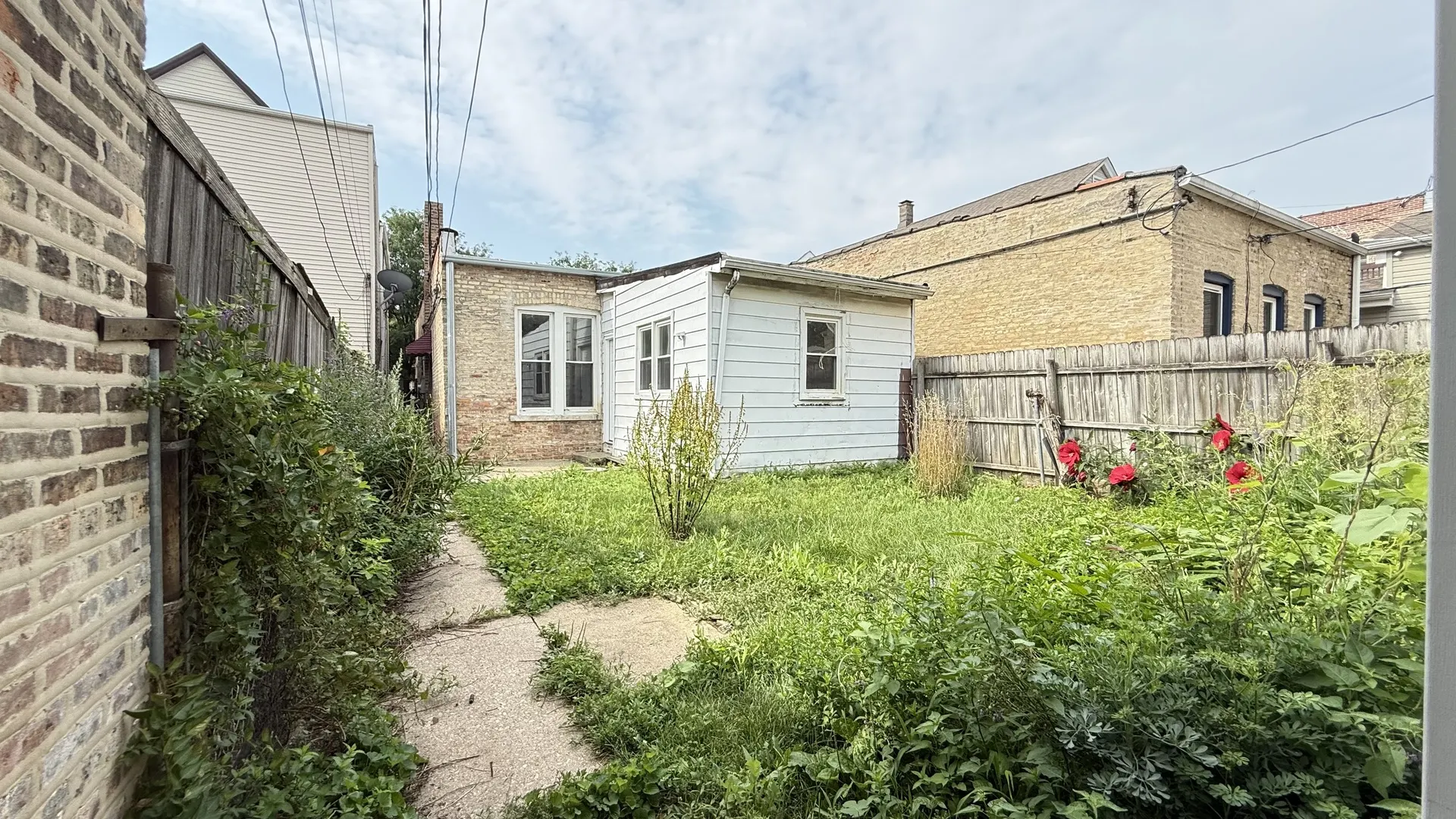 5650 W GRAND Avenue IL