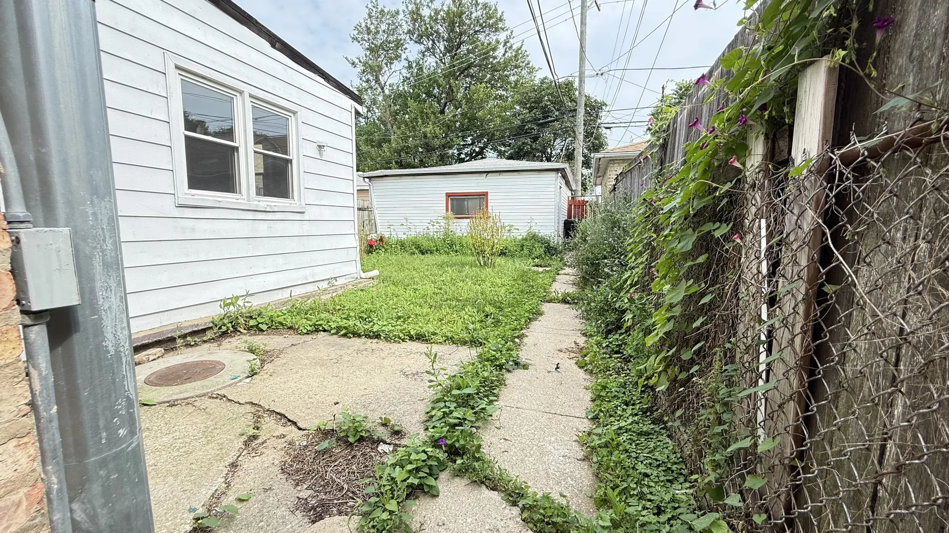 5650 W GRAND Avenue IL