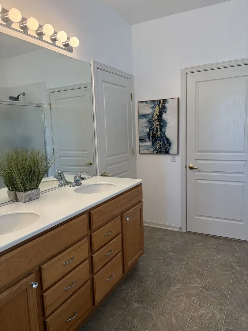 708 Tahoe Trail IL