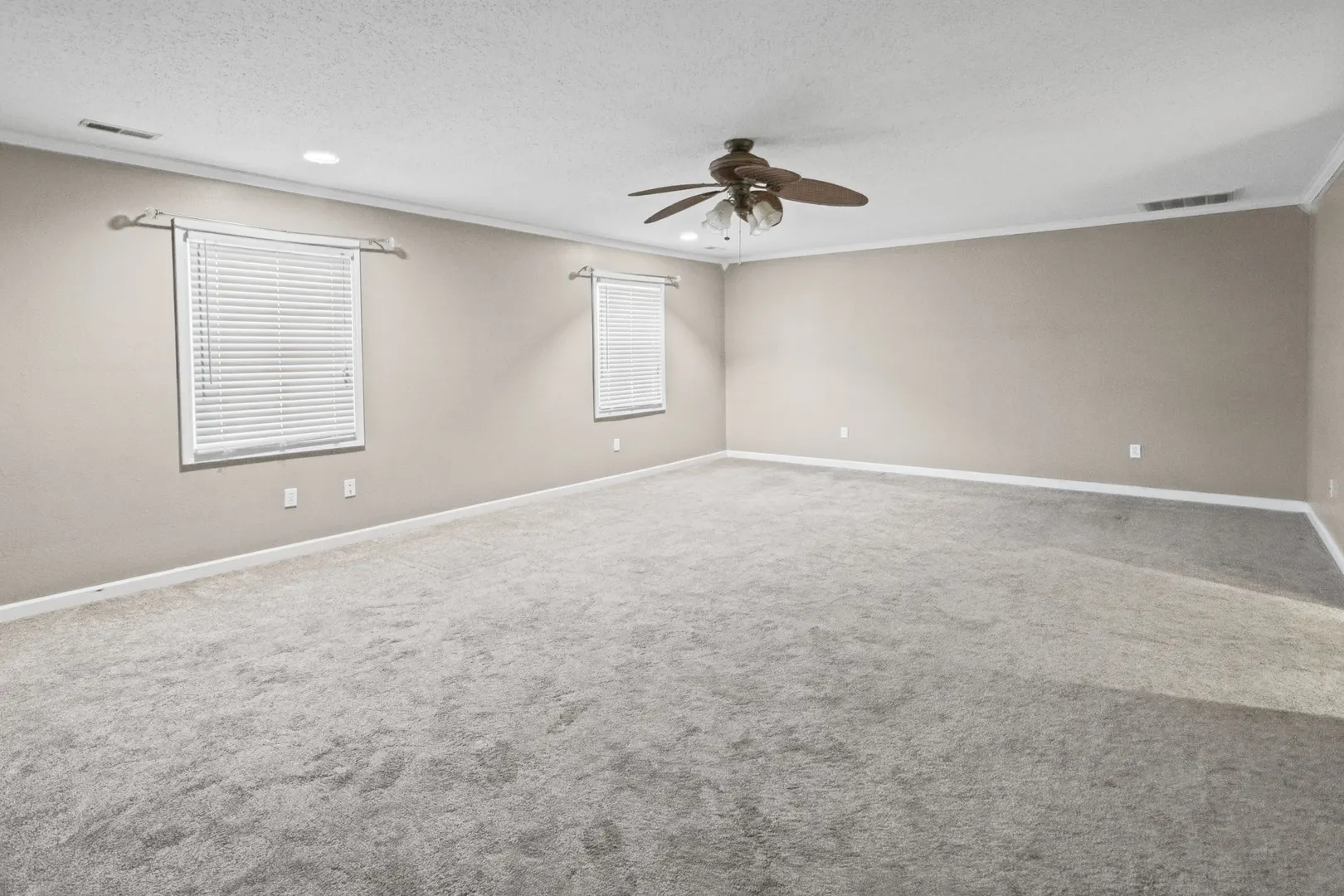 4401 Woodglen Lane IL #1