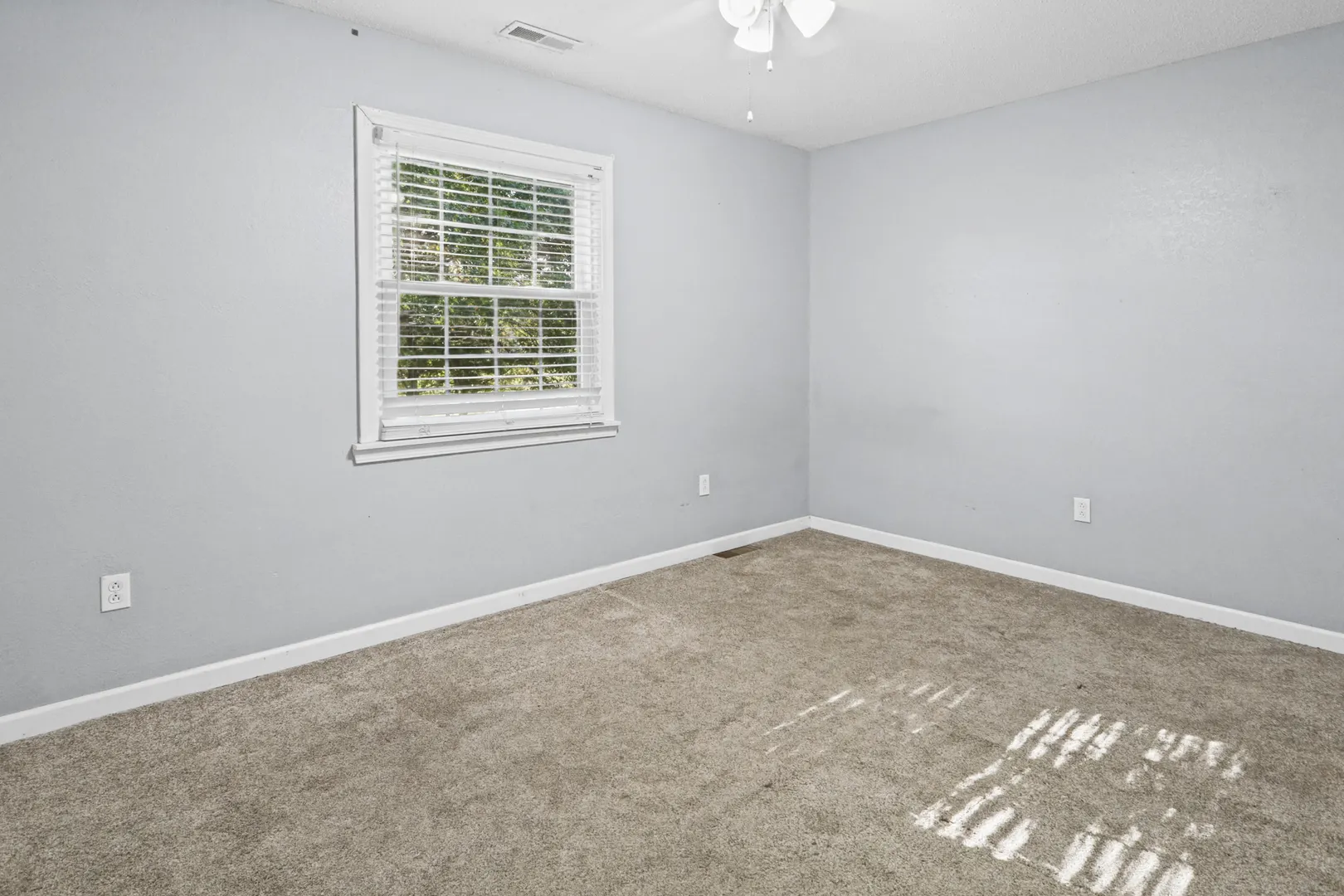 4401 Woodglen Lane IL #1