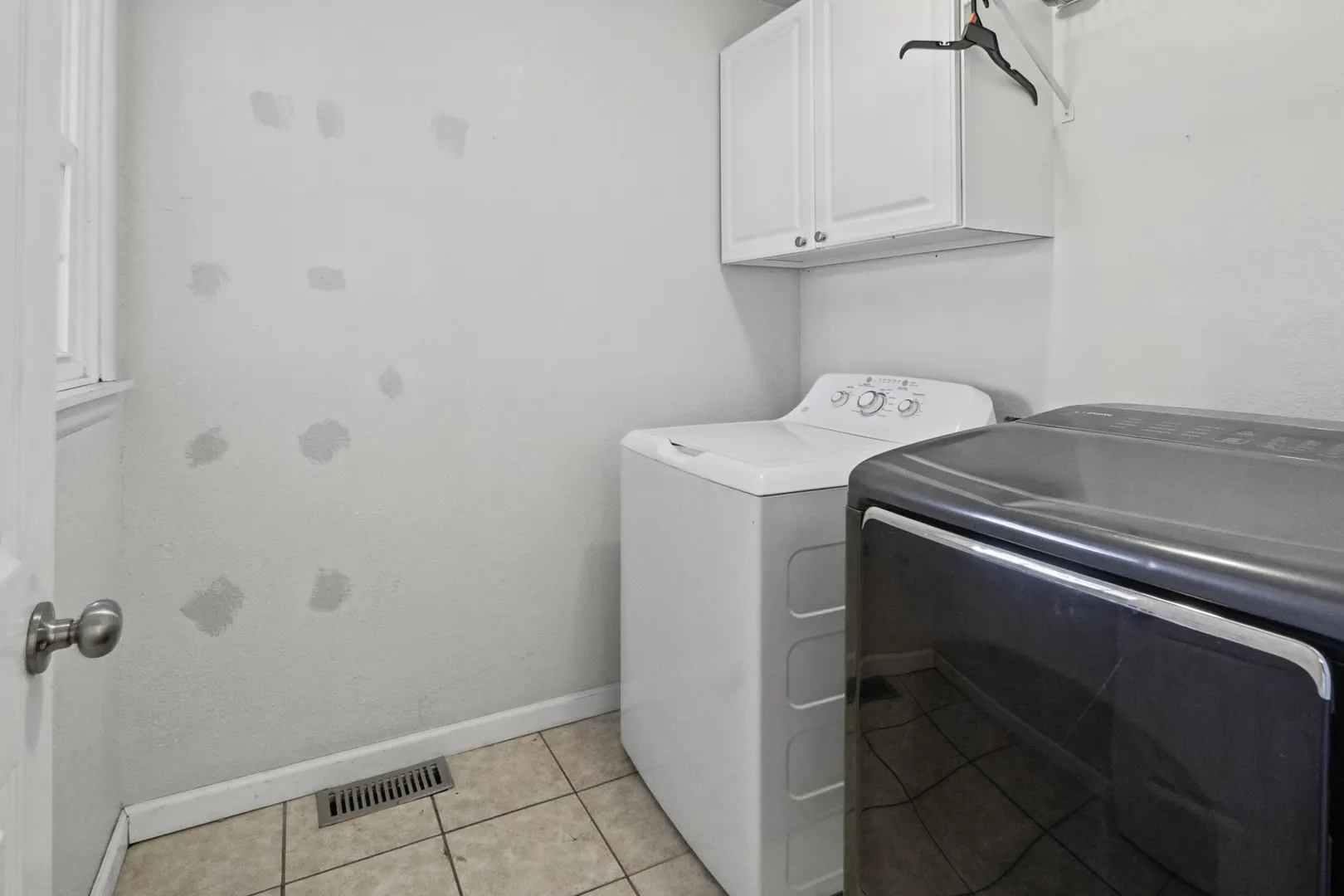 4401 Woodglen Lane IL #1