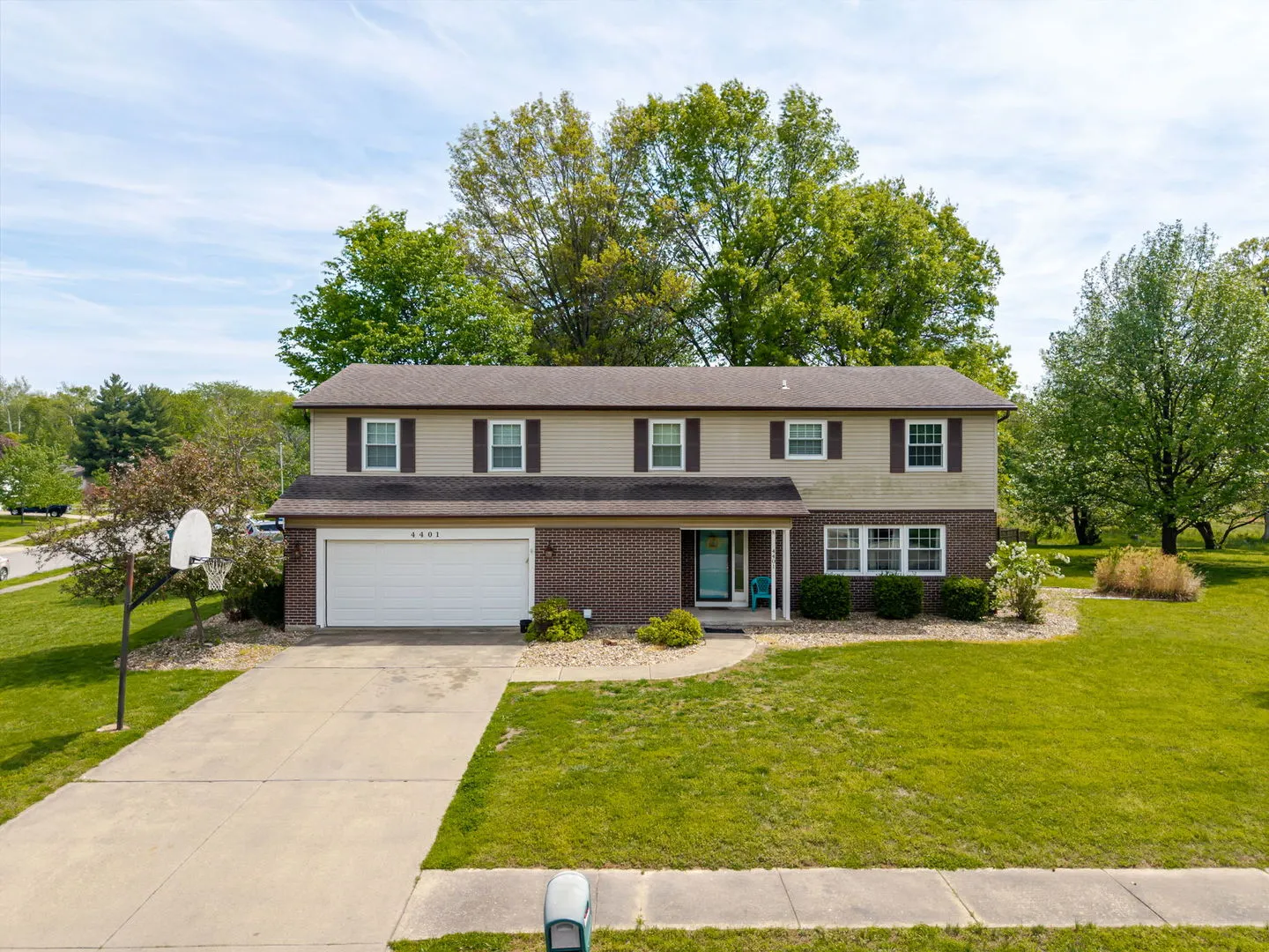 4401 Woodglen Lane IL #1