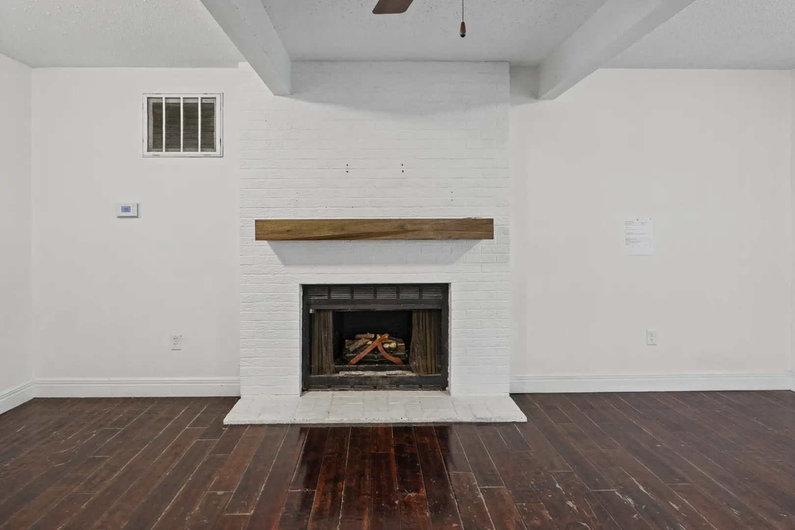 4401 Woodglen Lane IL #1