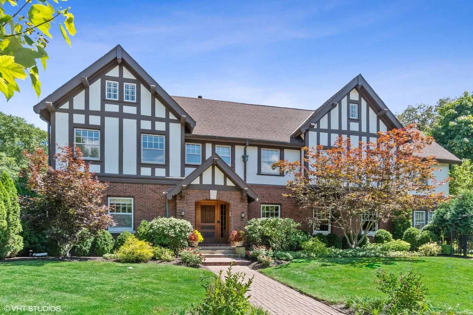 1103 SHERIDAN Road IL