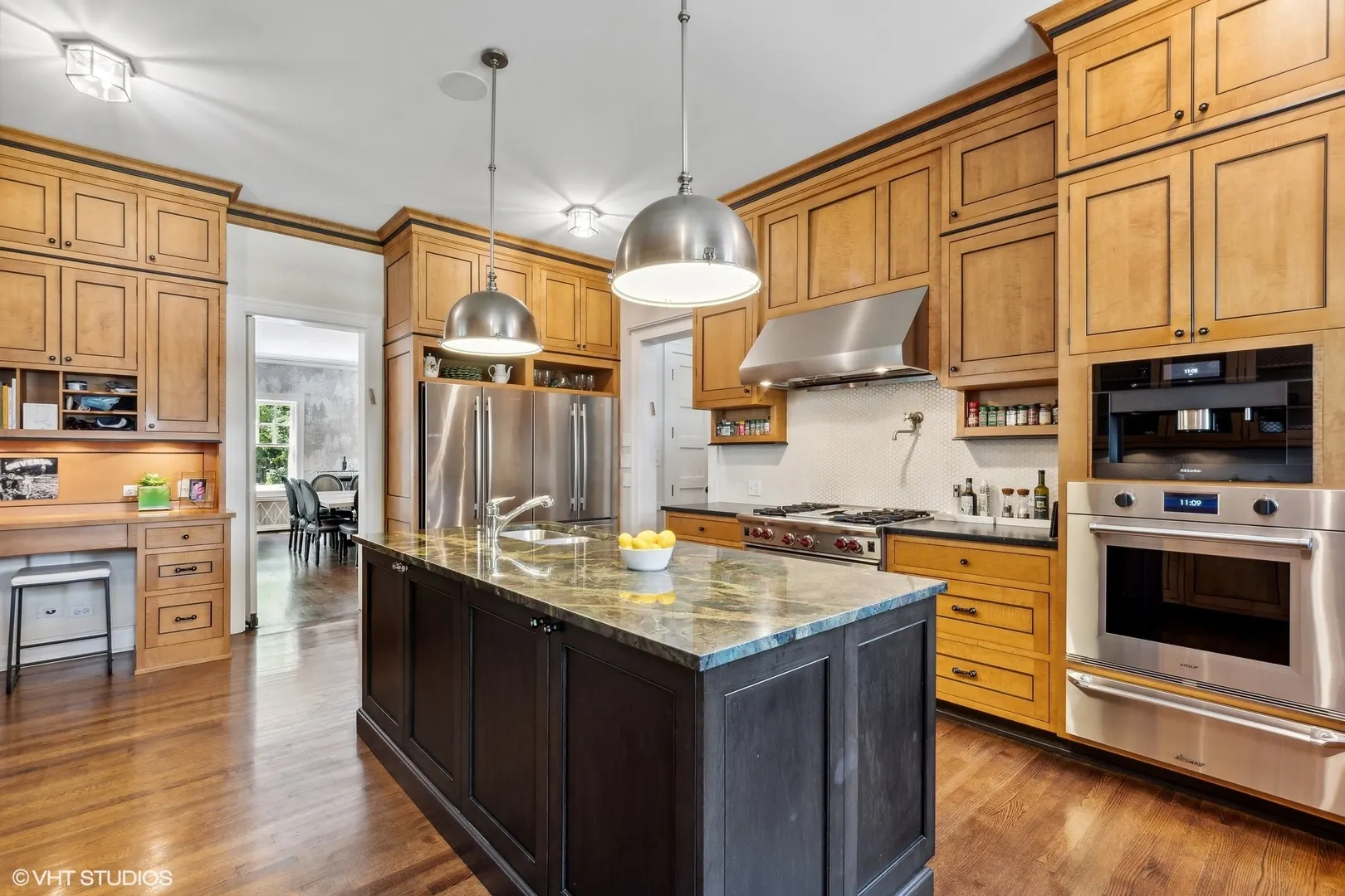 1103 SHERIDAN Road IL