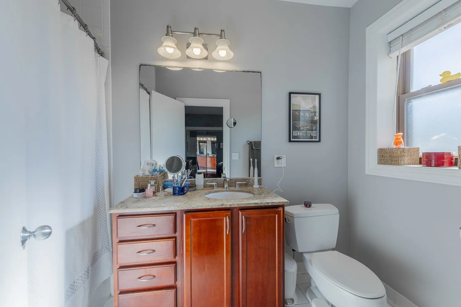 2651 W Greenleaf Avenue IL #3W