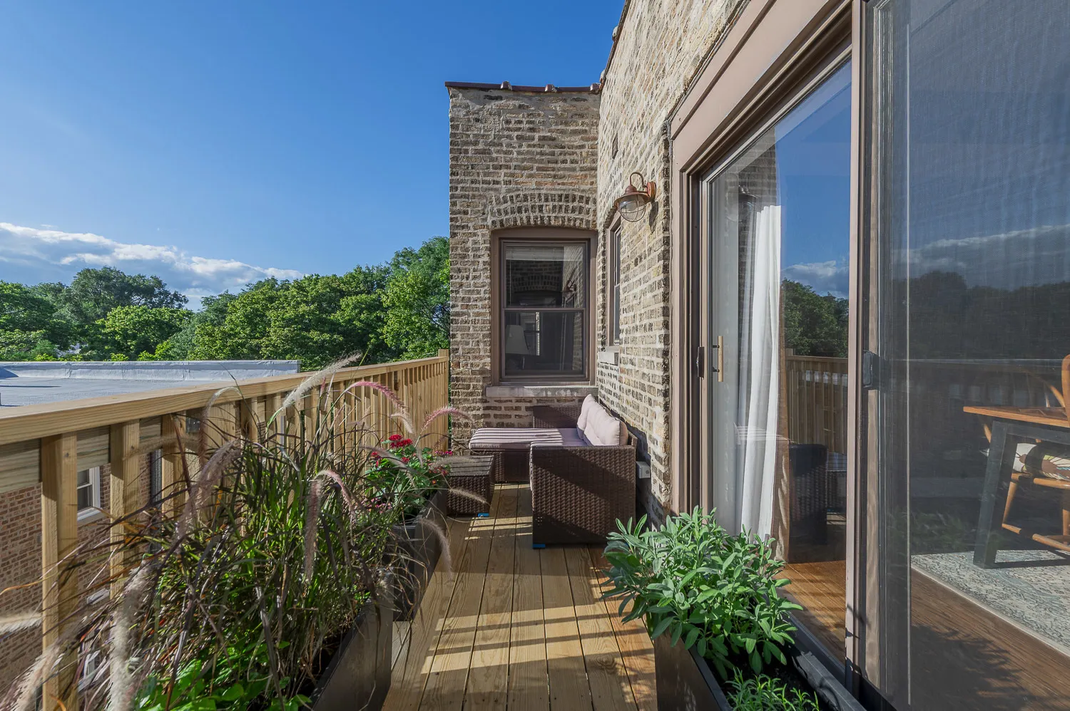 2651 W Greenleaf Avenue IL #3W