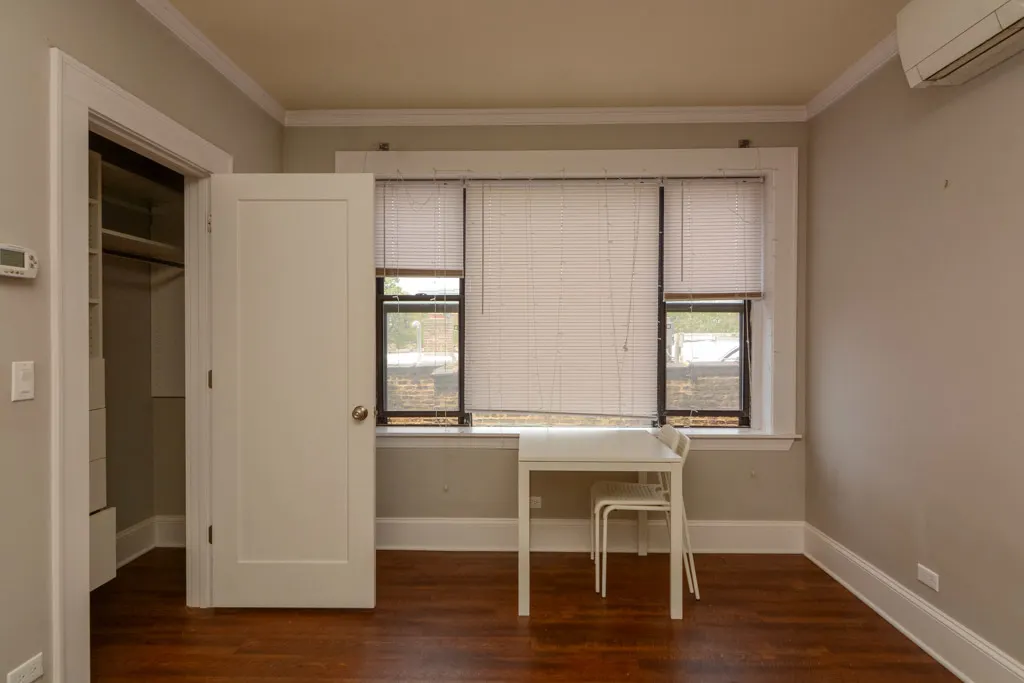 817 W Lakeside Place IL #504