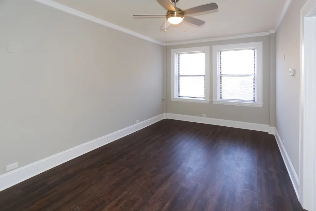 817 W Lakeside Place IL #503