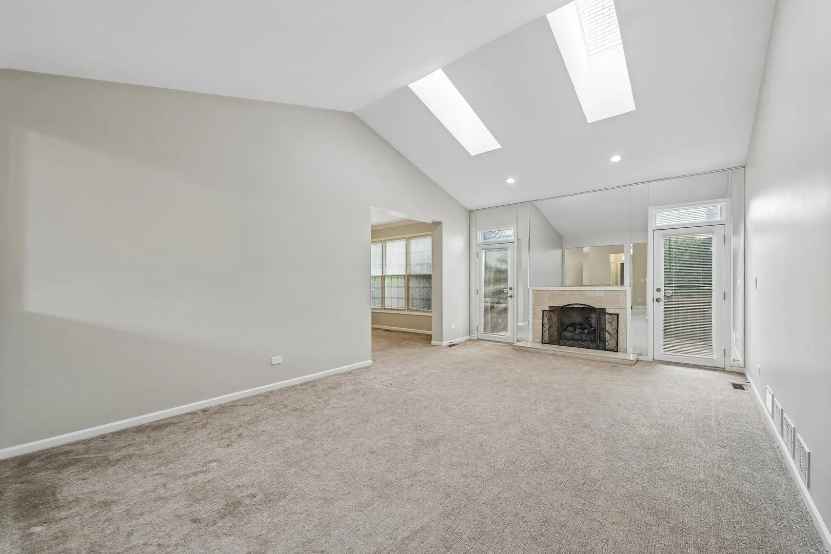 5 Middlesex Court IL