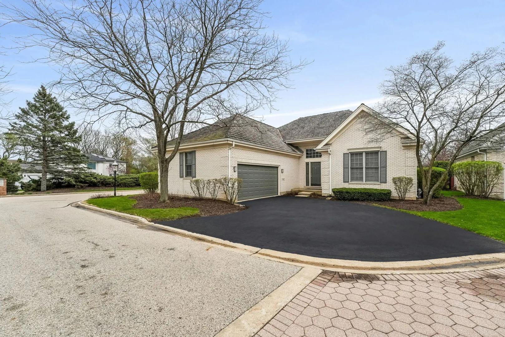 5 Middlesex Court IL