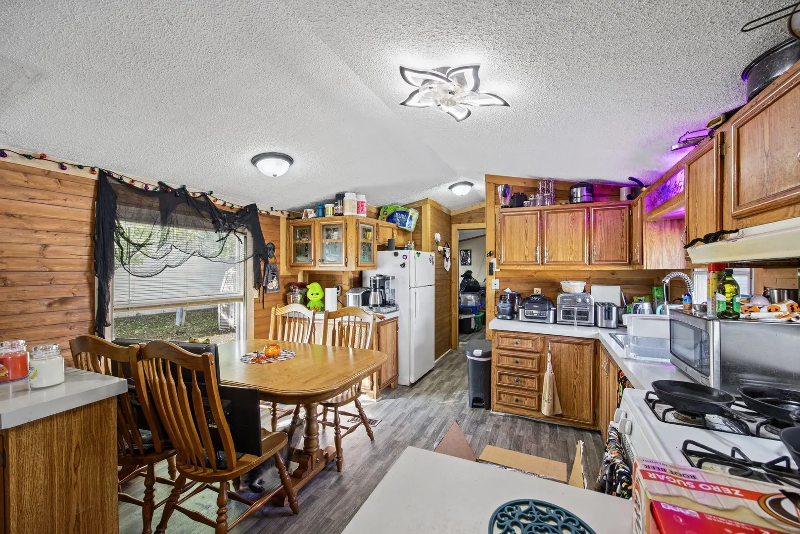 18 CHERRY Lane IL