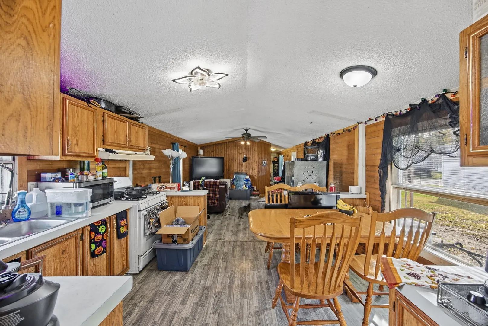 18 CHERRY Lane IL