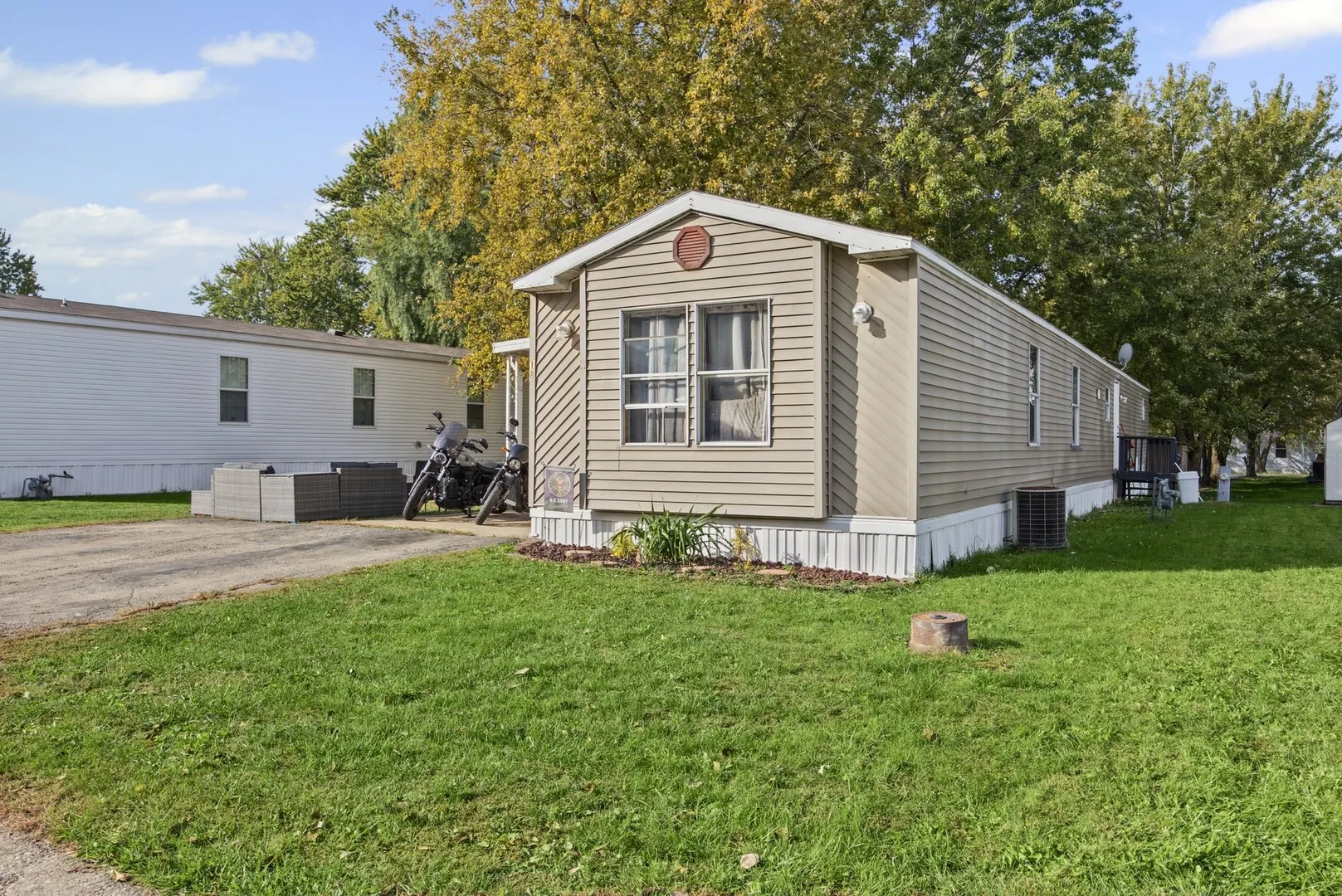 18 CHERRY Lane IL