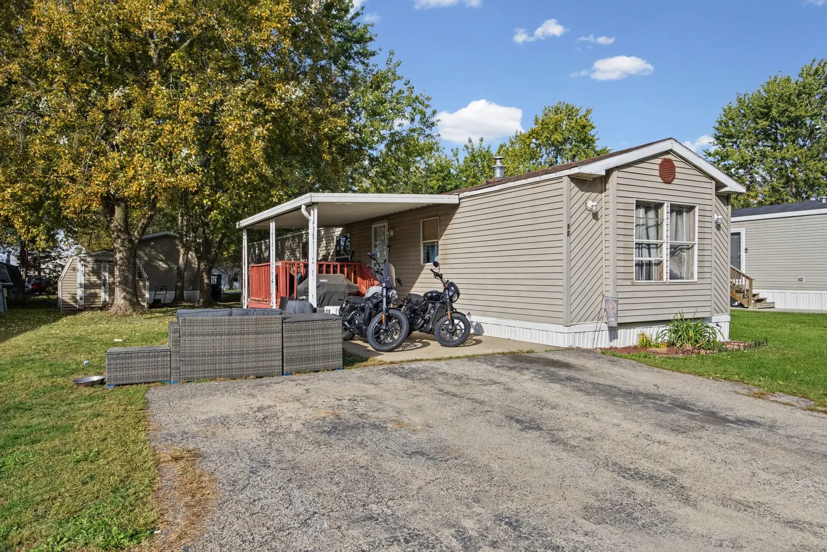 18 CHERRY Lane IL