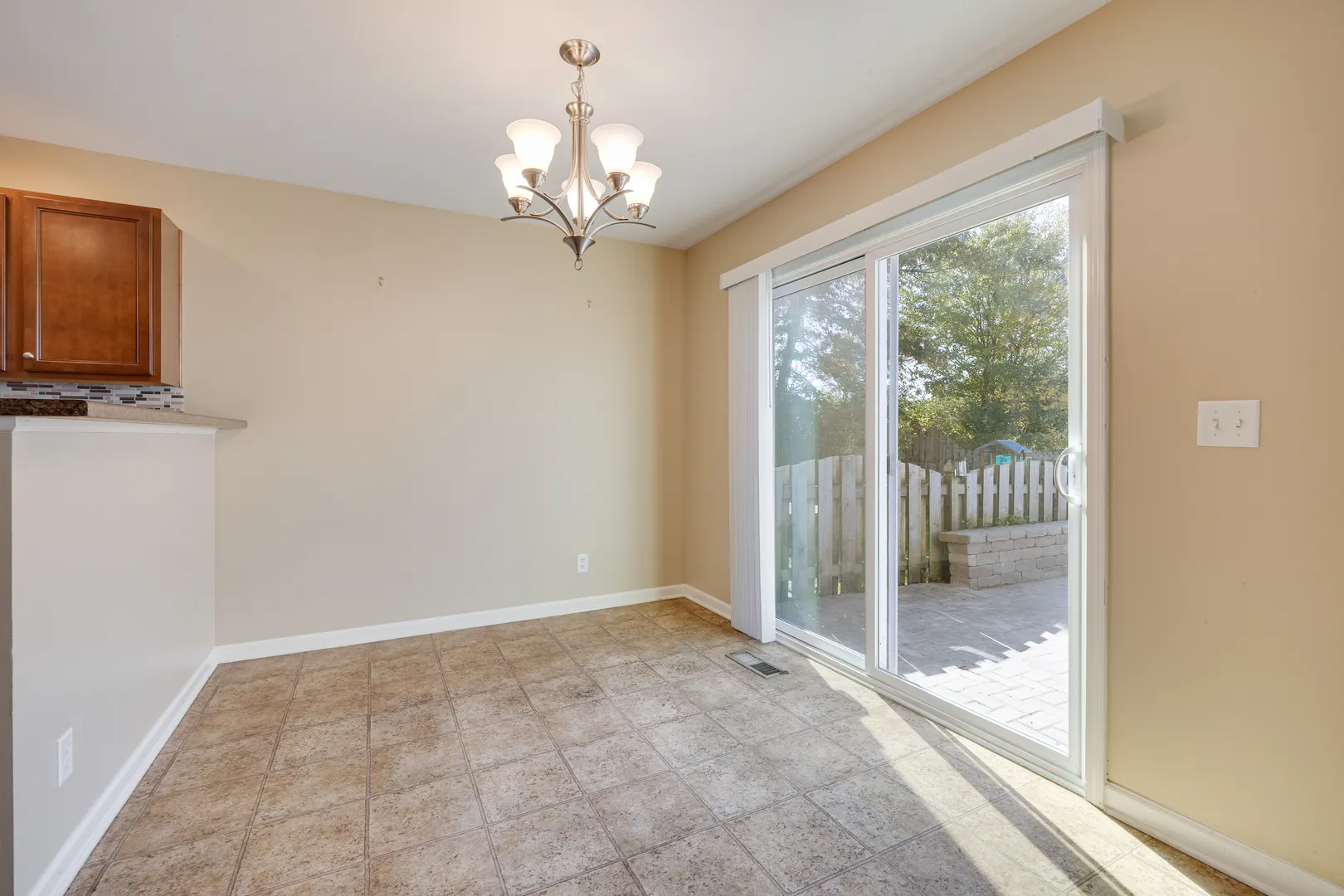 1412 Carlisle Lane IL