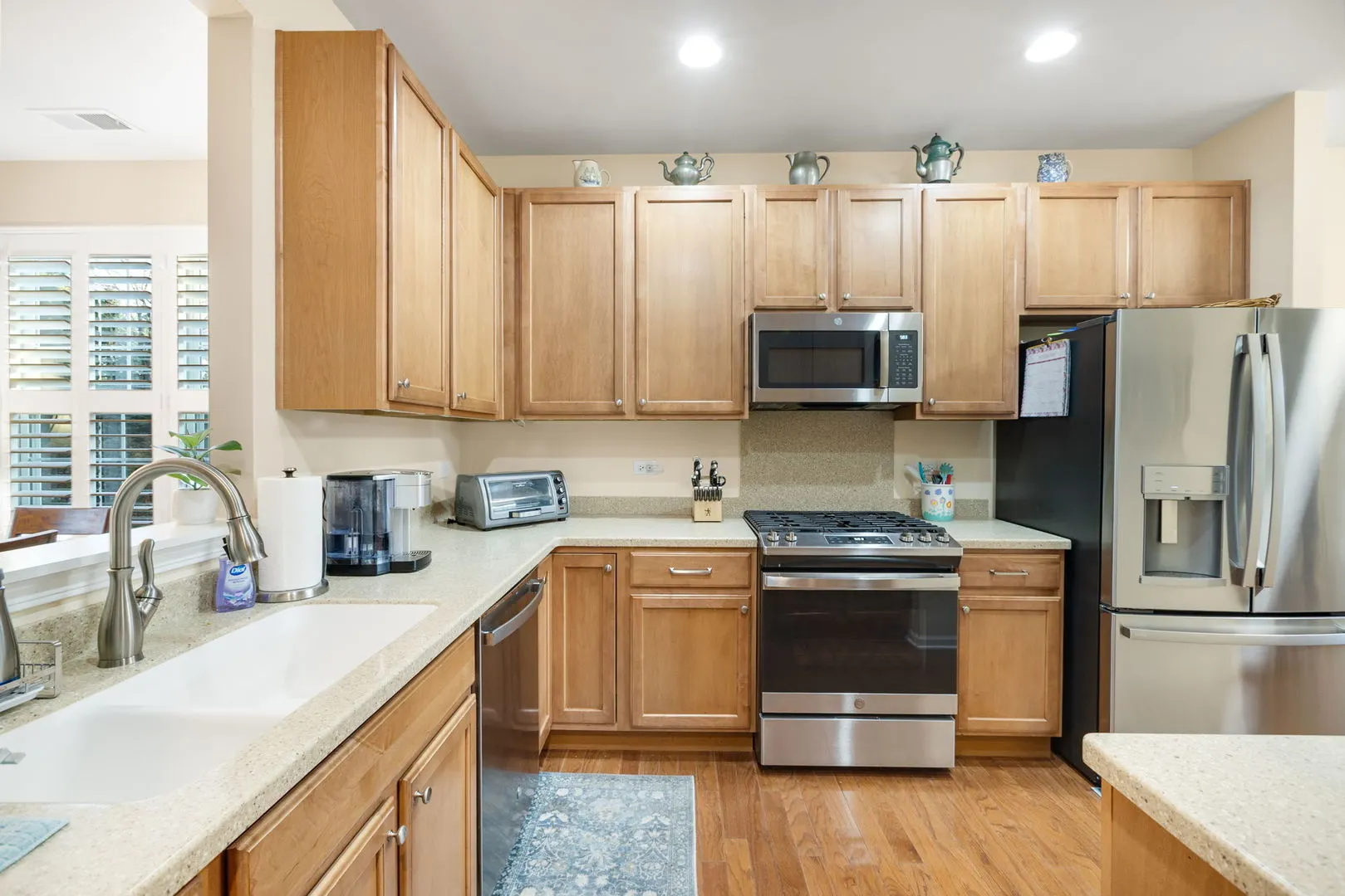 13180 Red Alder Avenue IL