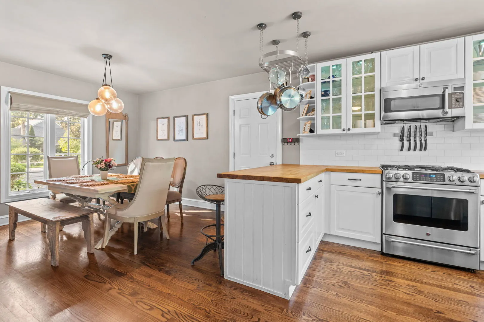 365 Hampshire Lane IL