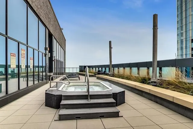 450 E Waterside Drive IL #1302