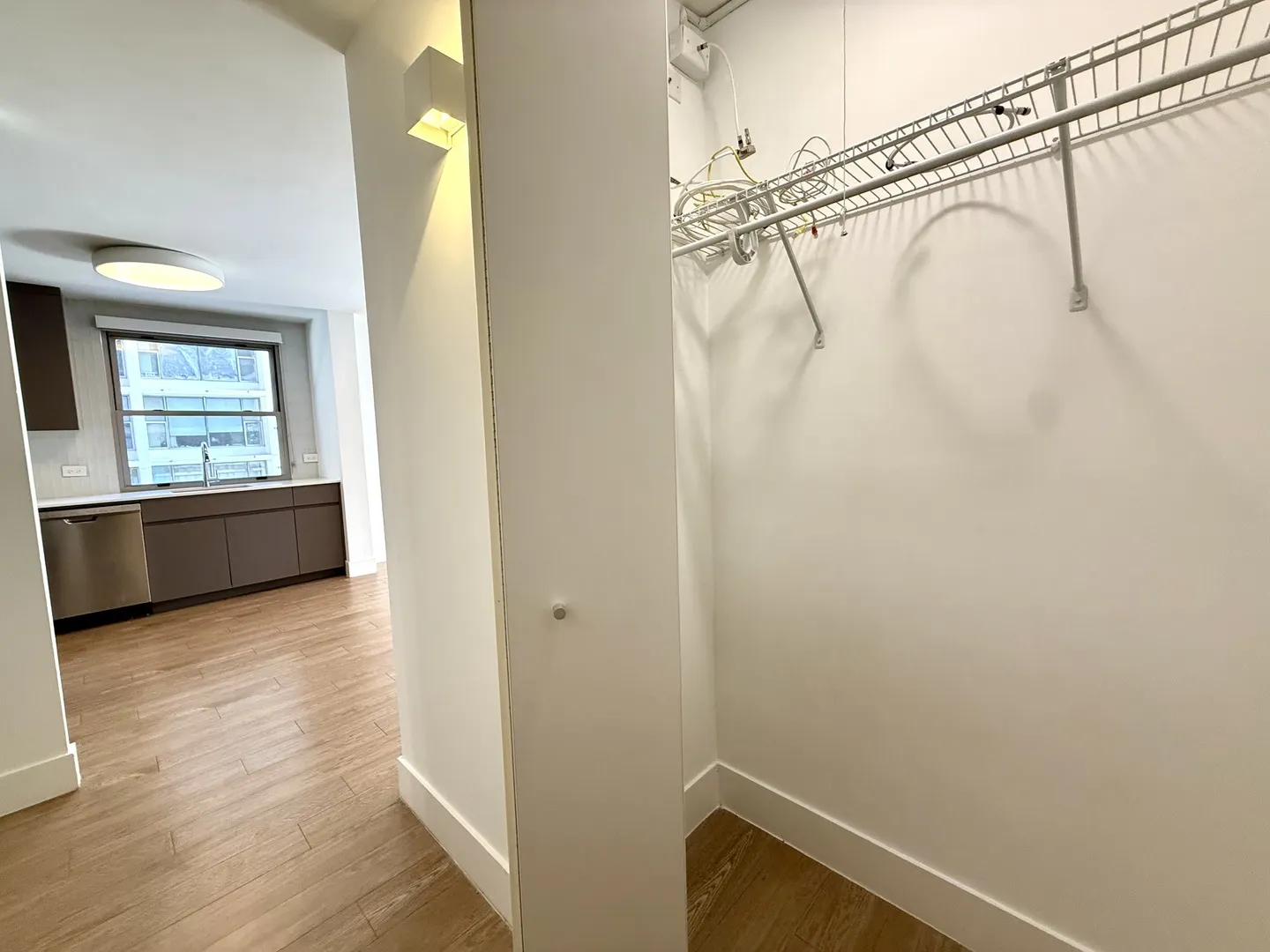 420 W Belmont Avenue IL #14A