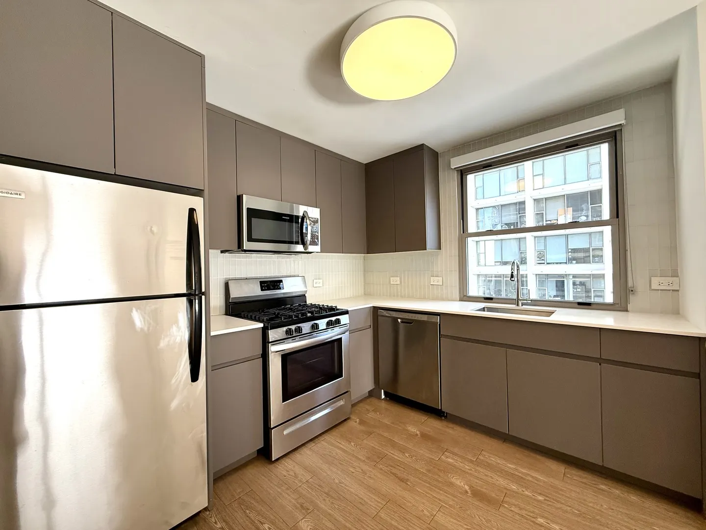 420 W Belmont Avenue IL #14A