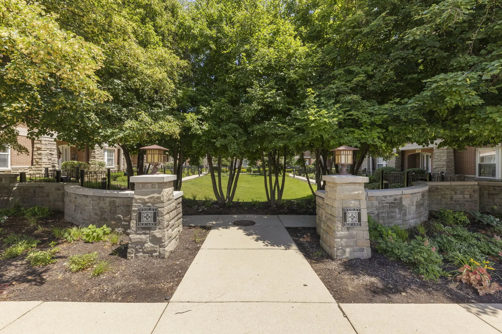 231 N West Street IL #0