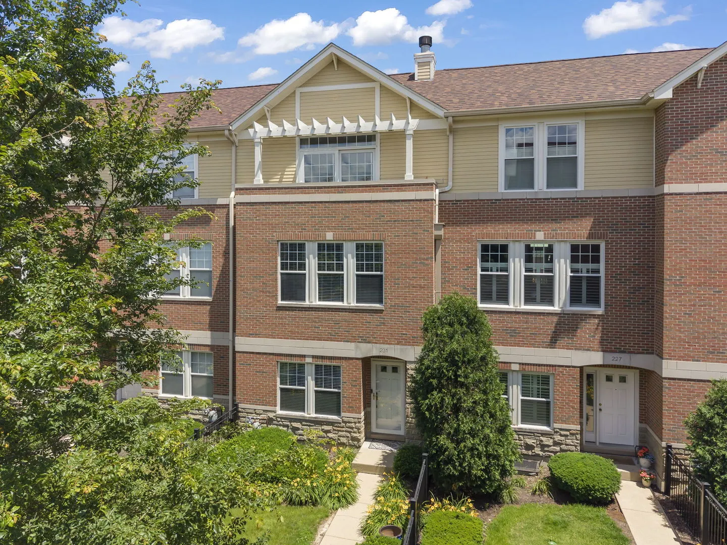 231 N West Street IL #0
